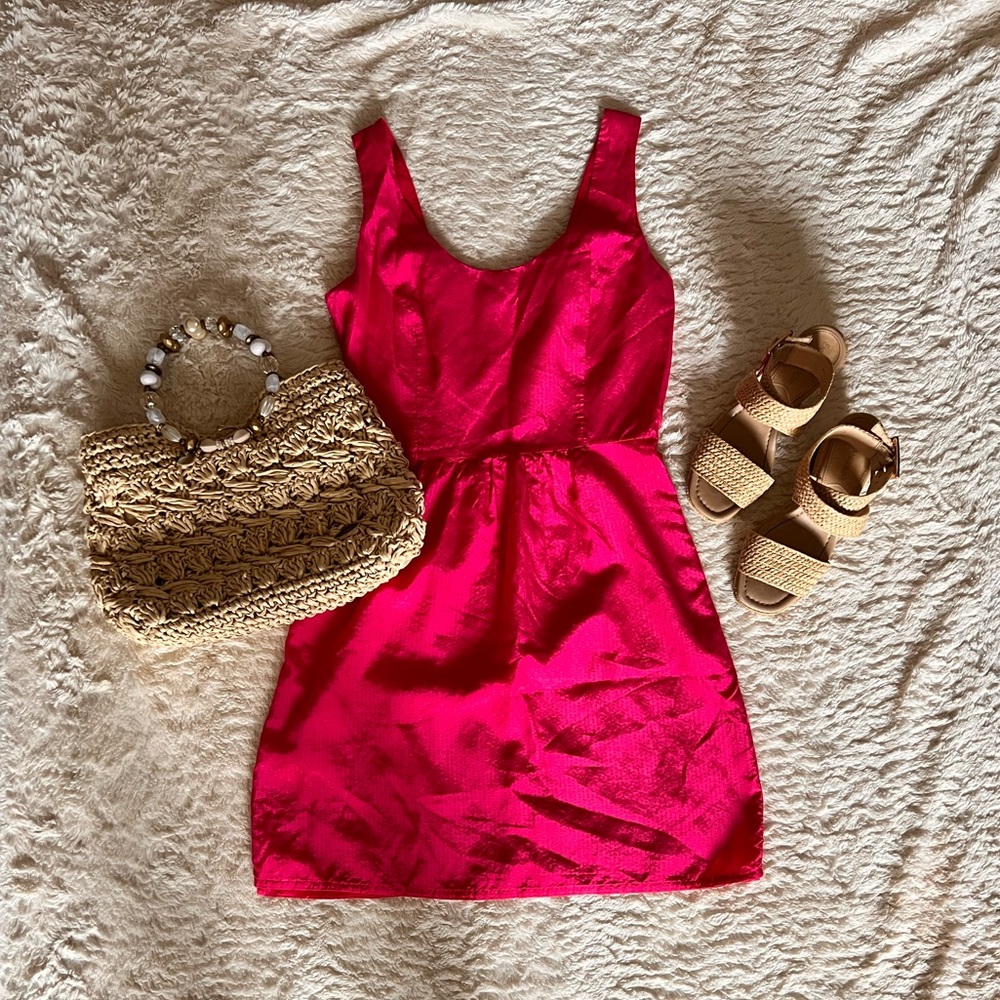 Gorgeous Flattering Vineyard Vines Silk Dress Pink Size 0